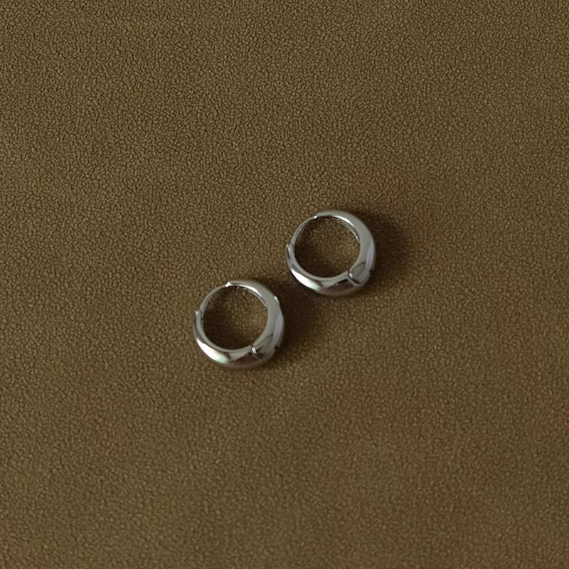 Aretes Clásicos de Acero Inoxidable 304 – Enchapados en Oro de 18K